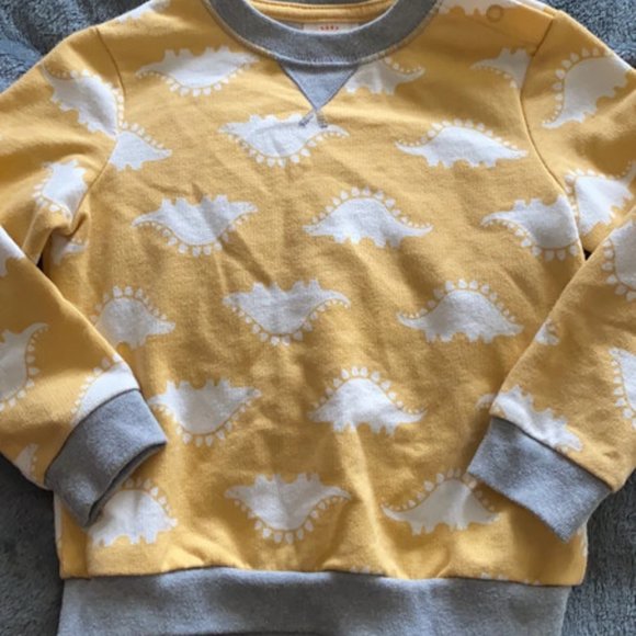 Tops & T-shirts - Picture 1 of 1